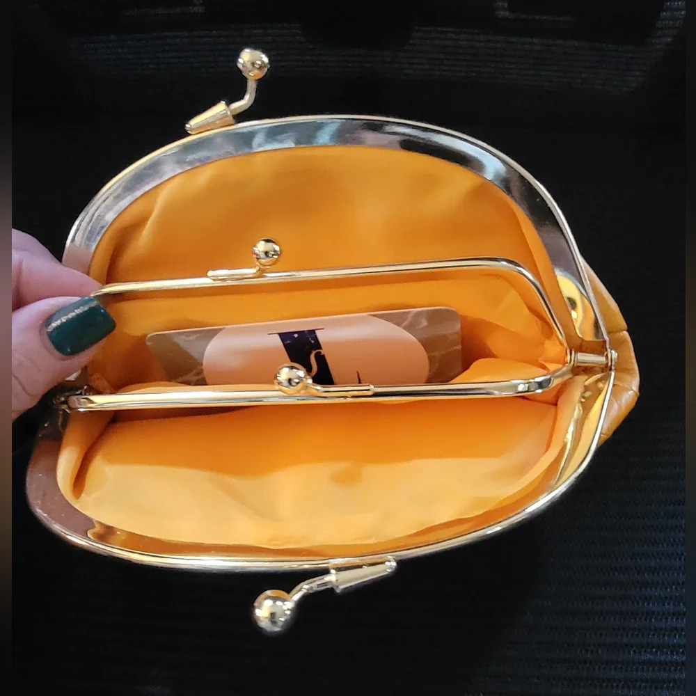 Like New- Vintage Genuine Eel Skin Double Kiss Lock Small Clutch - Picture 5 of 8